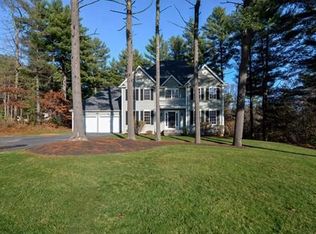 40 Flannery Ln, Wrentham, MA 02093