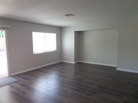 5th image of 5067 Cimarron Way