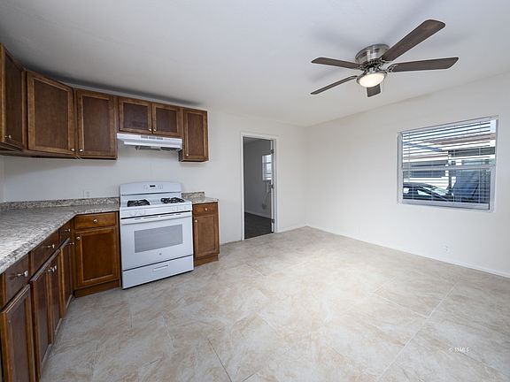 3rd image of 419 W Haloid Ave