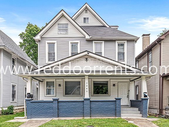 3rd image of 2345 N Kenwood Ave #A