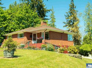 235 W Hancock Ave, Pt Angeles, WA 98362
