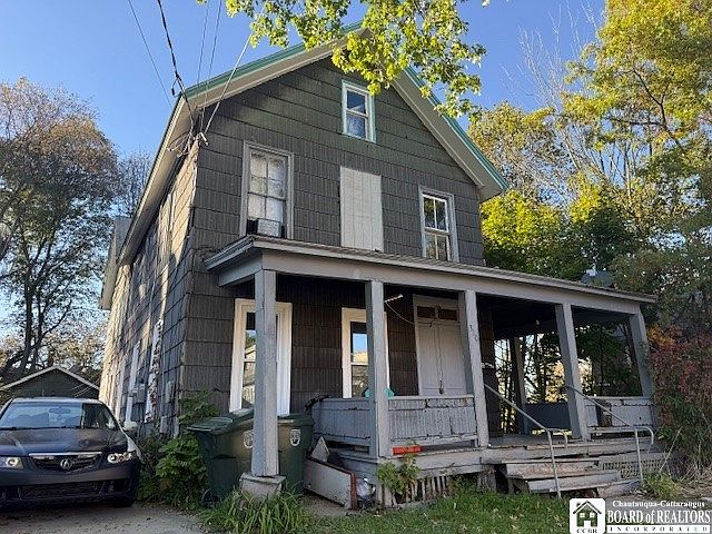 2nd image of 310 Forest Ave