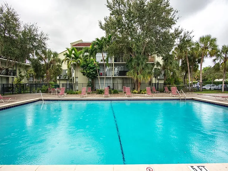 2930 Forest Hills Blvd — Photo 31