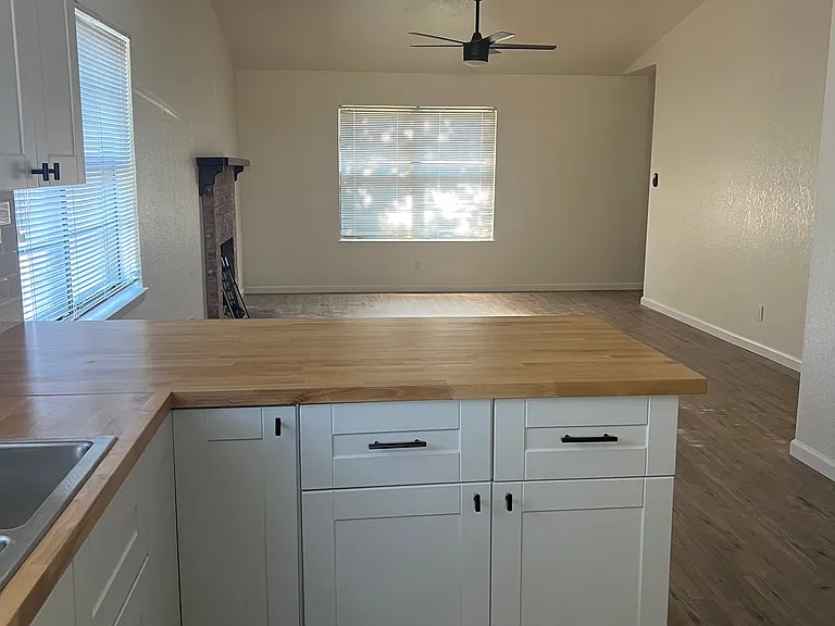 1410 Chapel Creek Rd — Photo 3