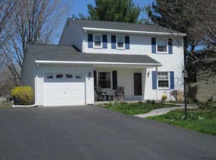 31 Windmill Dr, Glenmont, NY 12077