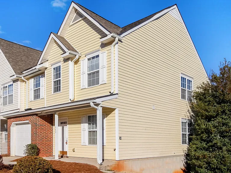 640 Piermont Ct — Photo 4