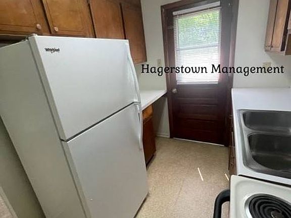 5th image of 13820 Weaver Ave #3