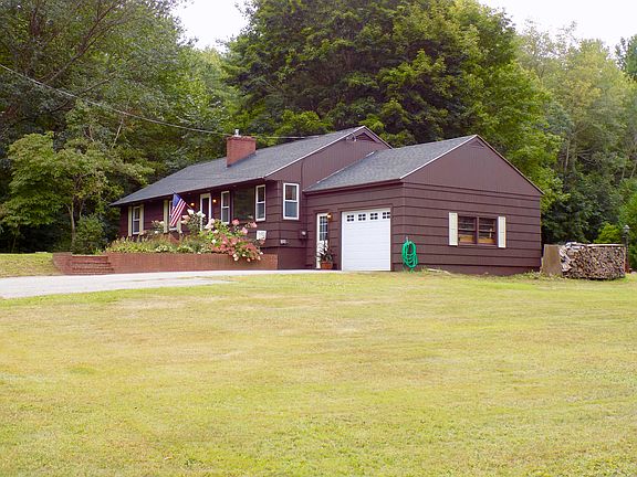Huge side yard! 