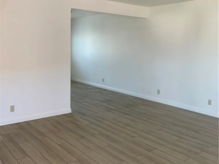 155 N Vecino Dr #159 — Photo 3