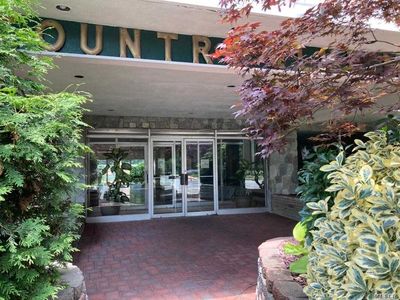 250 W Merrick Rd APT 3V, Freeport, NY, 11520