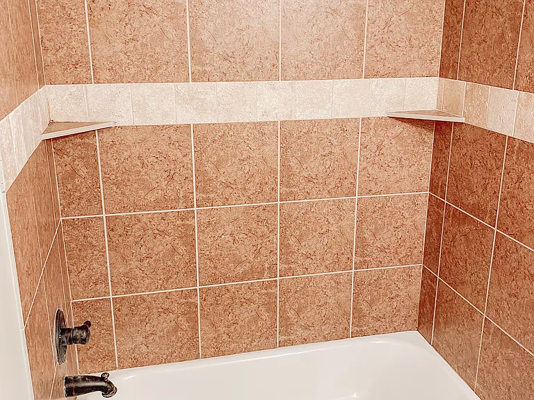 975 Crayton Ridge Dr — Photo 18