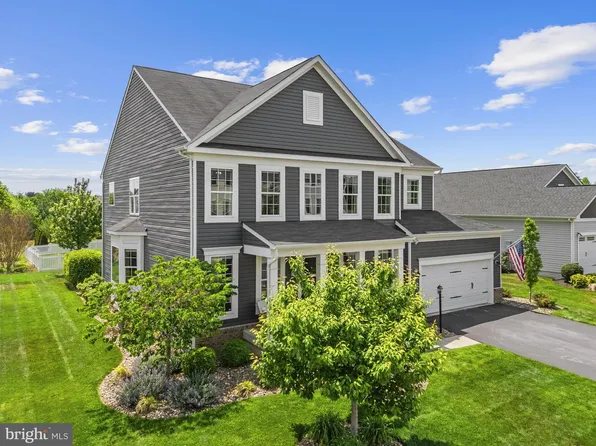 102 Blackford Dr, Stephenson, VA 22656