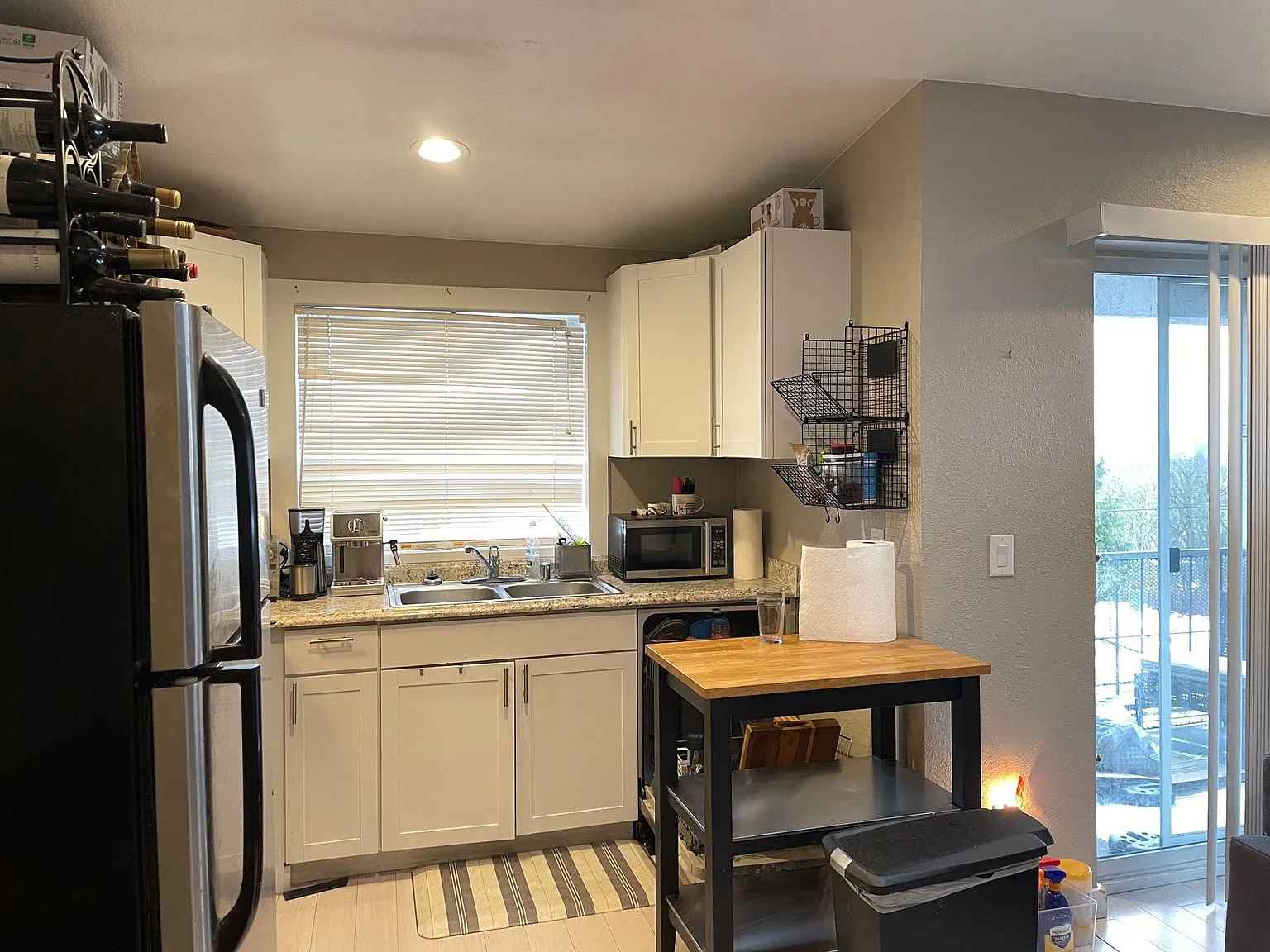 2 bed, 1.5 bath, 875 sqft, $2,375 — Photo 4