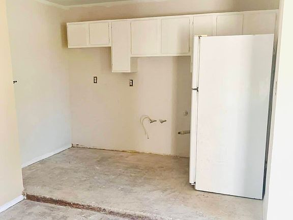 5th image of 102 S Holland Ave #16583159