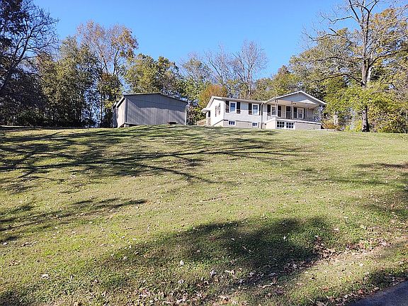 2nd image of 505 Miller Ln