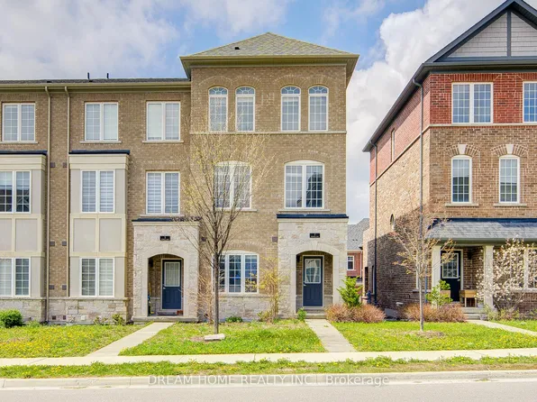 7 Heswall Ln, Newmarket, ON L3Y 0E1