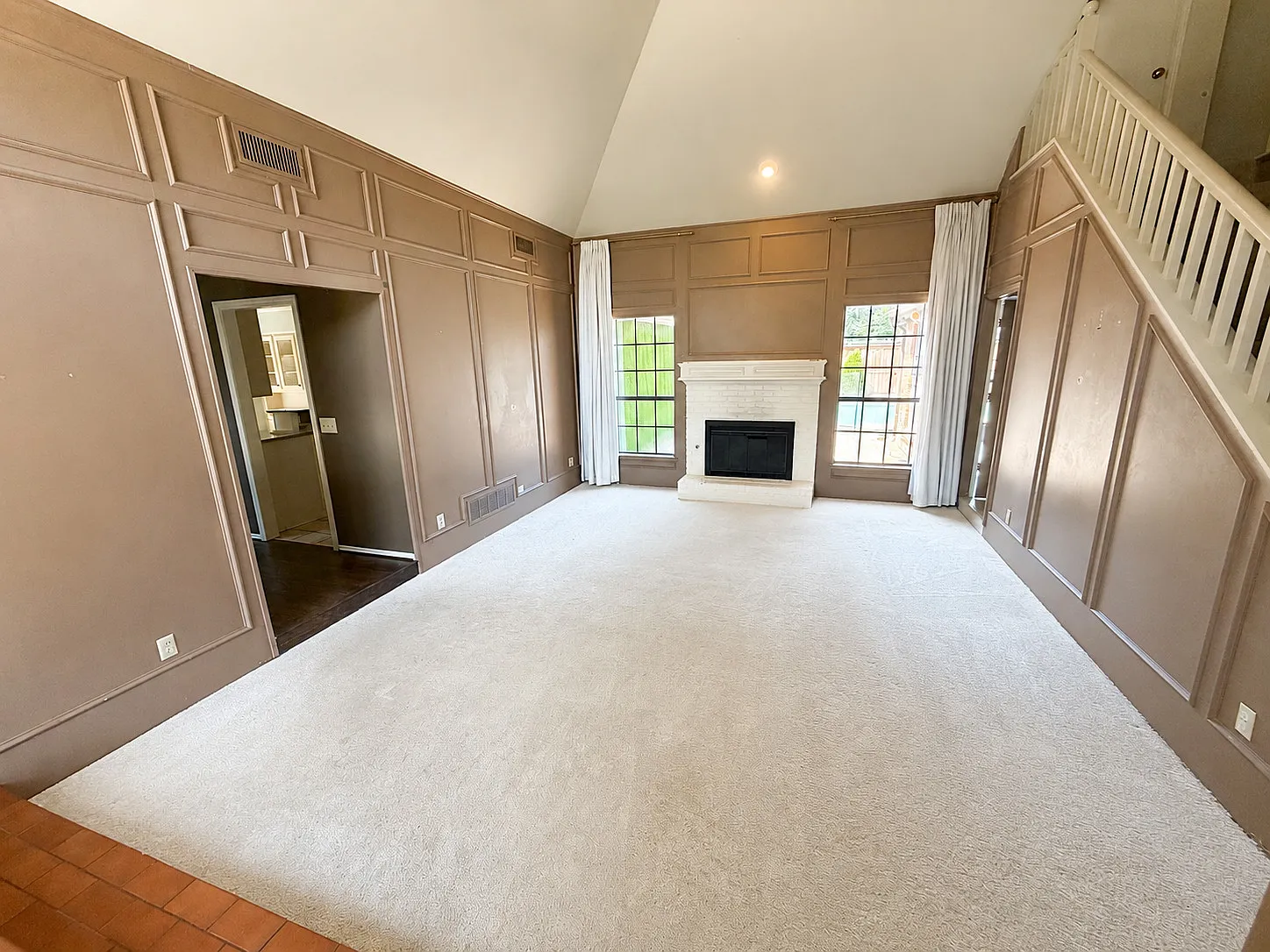 3 bed, 2033 sqft, $3,150 — Photo 2
