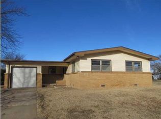1906 W 29th St S, Wichita, KS 67217