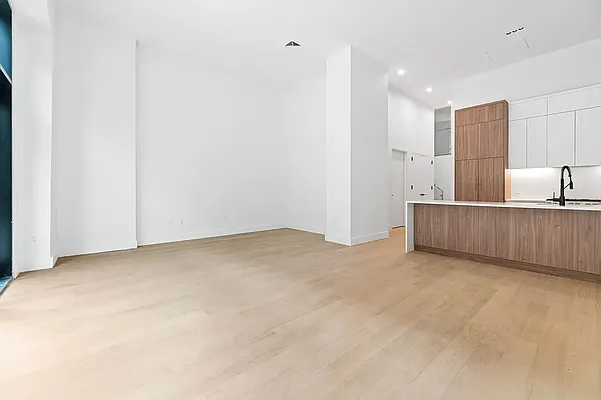 Rented by Living New York | media 84