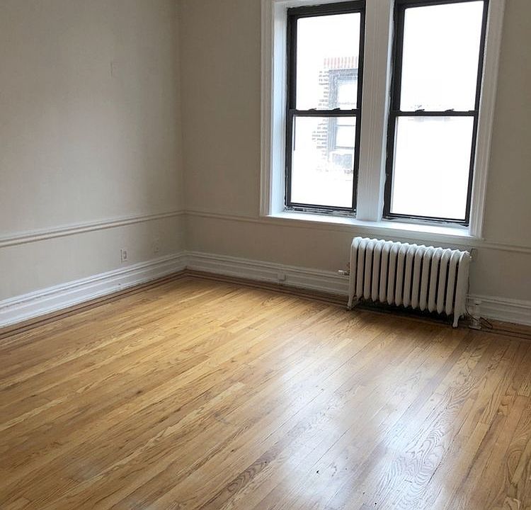 2nd image of 3725 81st St APT 6J