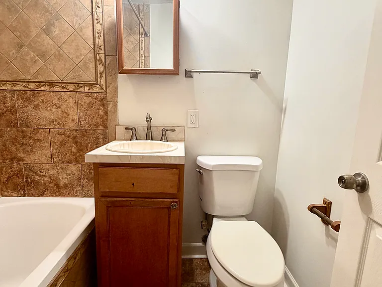 1011 Boyd St — Photo 11