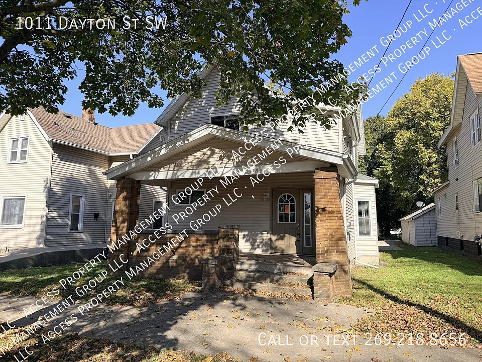 1011 Dayton St SW