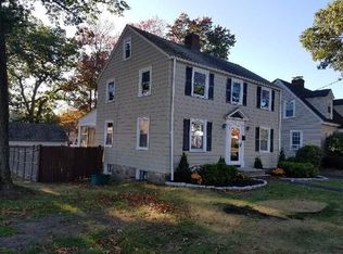 520 Lynnfield St, Lynn, MA 01904