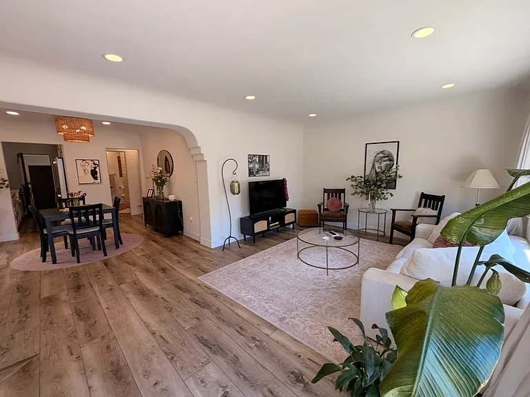 Living room / Dining room _ different angle.