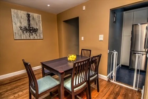 Sold by REMAX Elite | media 23