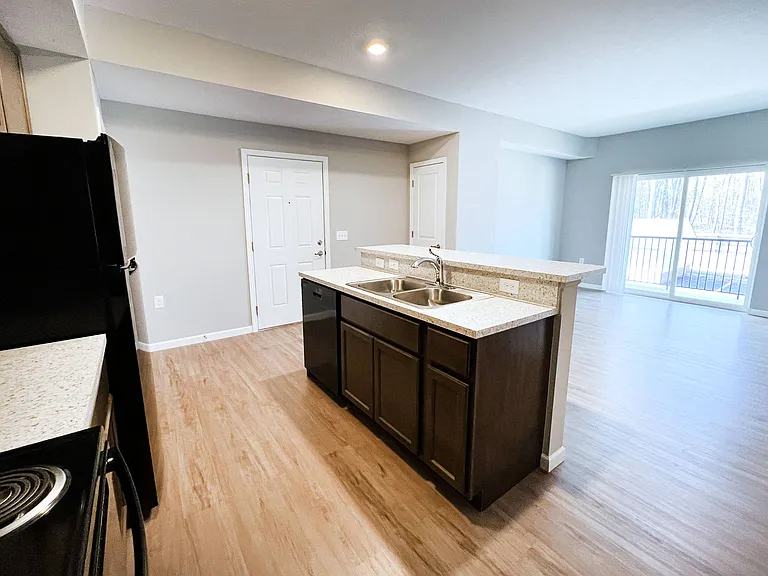 3 Bedroom Arlington Kitchen