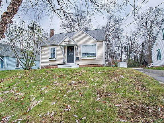 Adorable Bungalow in Plain 