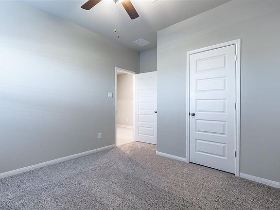 2nd image of 1243 Vine House