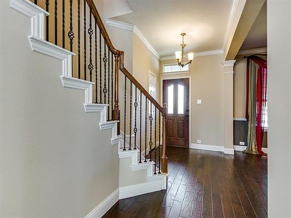 3rd image of 3900 Hickory Bend Trl