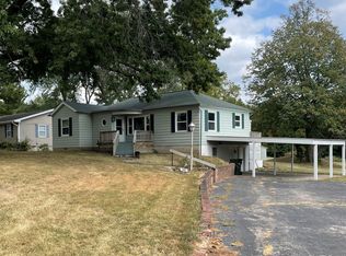 602 Saint Charles St, Moberly, MO 65270