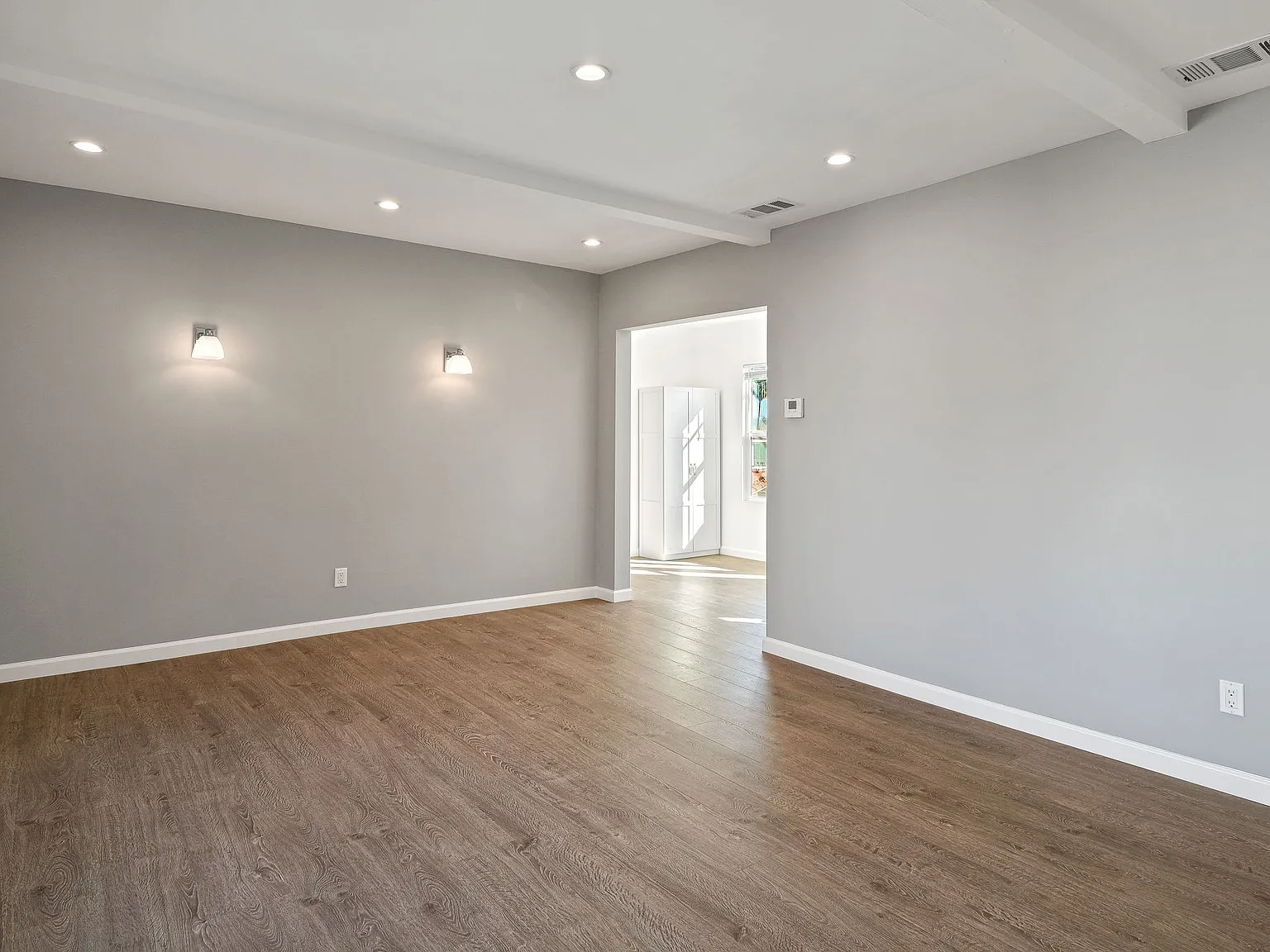 1 bed, 750 sqft, $3,275 — Photo 4