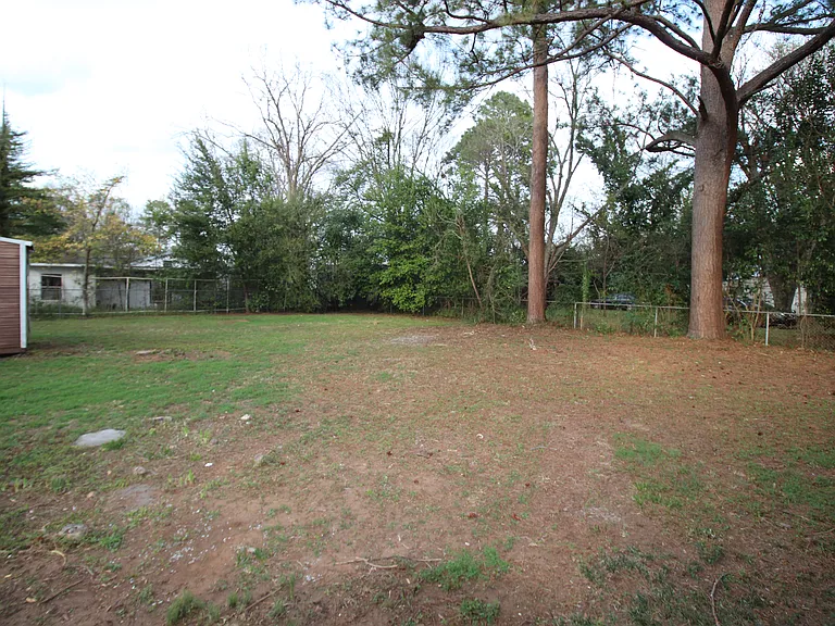 3739 Honeysuckle Ct — Photo 10