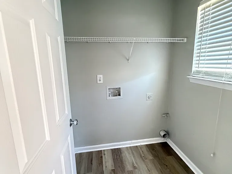 90 Keyton Dr — Photo 9