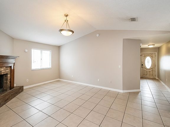 3rd image of 2291 Richard Lee St