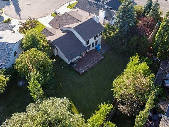 3rd image of 44 S Hawkstone Dr NW
