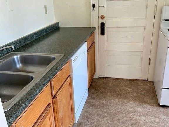 5th image of 2118 Dupont Ave S #2
