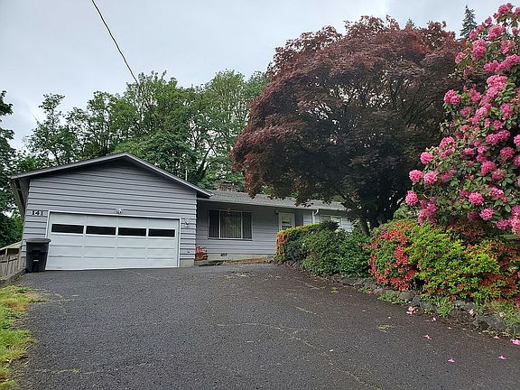 3rd image of 141 Inglewood Dr