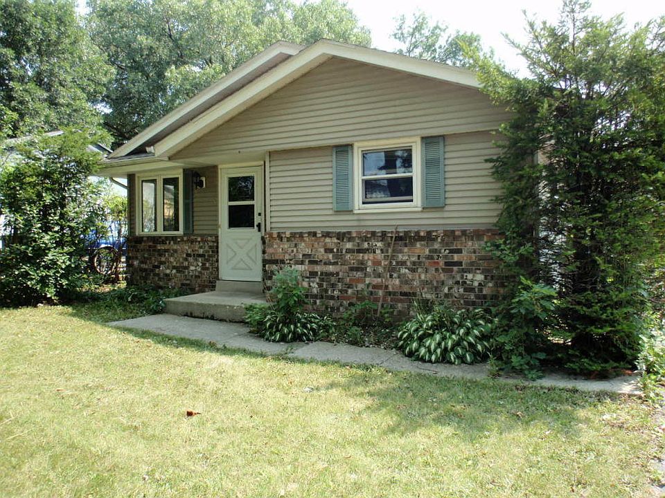 1st image of 7837 W Beechwood Ave