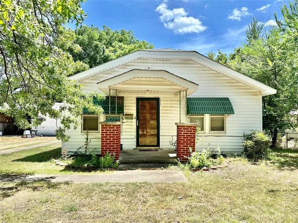 1422 Foster Ave, Seminole, OK 74868