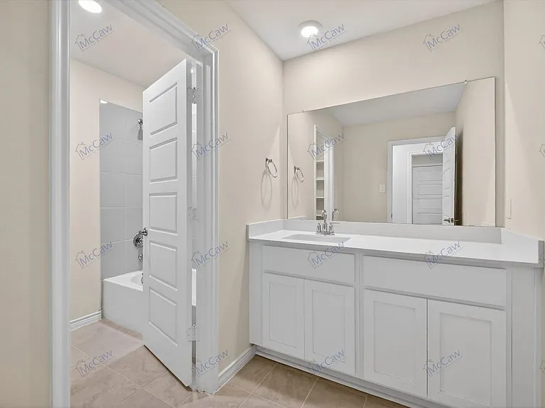 1209 Hopes Lake Dr — Photo 14