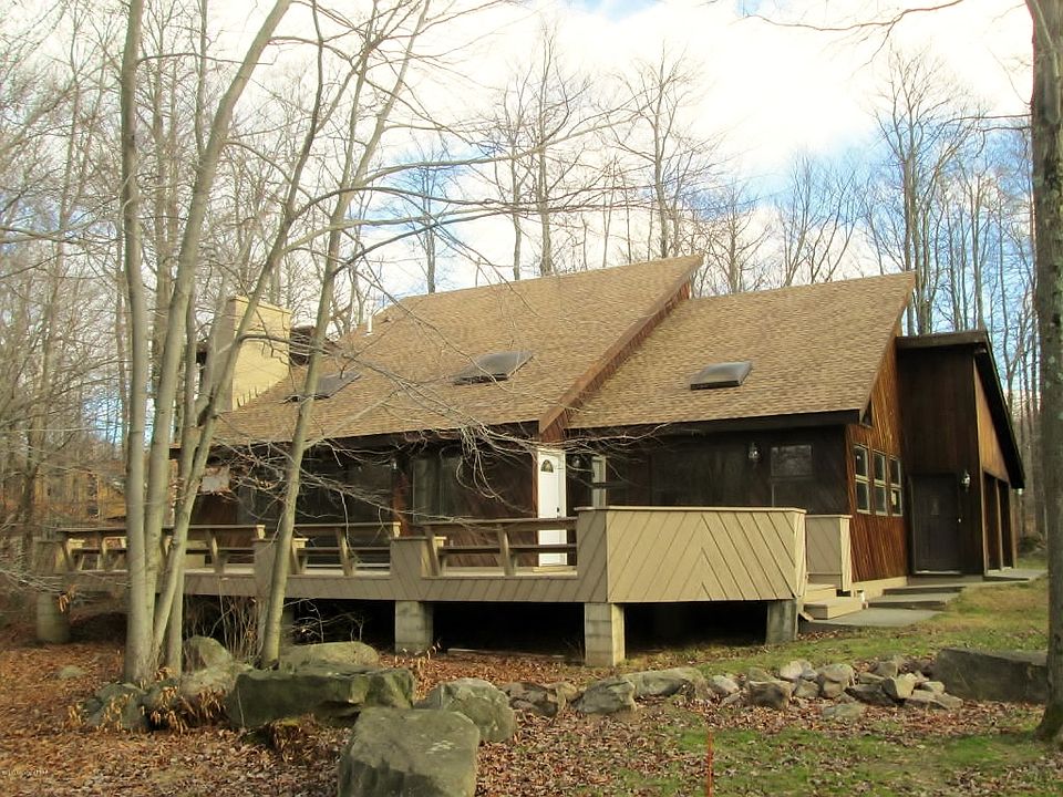 4 br. 3 1/2 baths 2 car gar.