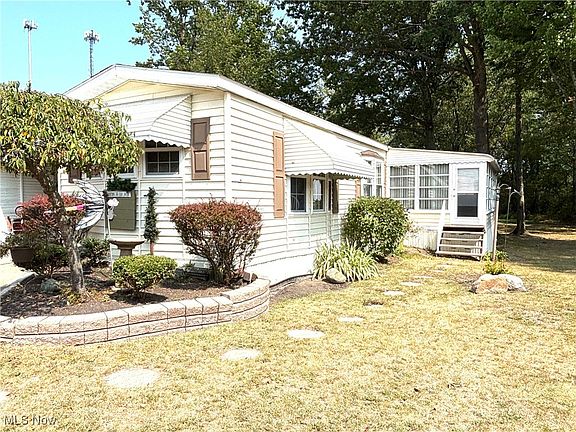 2nd image of 1229 Columbiana Lisbon Rd Lot 55