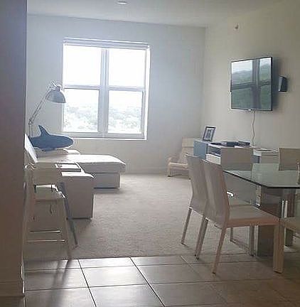 4th image of 628 Cleveland St APT 1110
