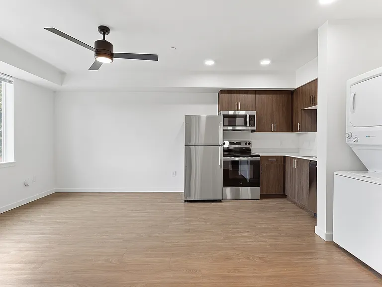 NW 99 Apartments — Photo 22