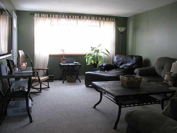 4th image of 193 Broezel Ave