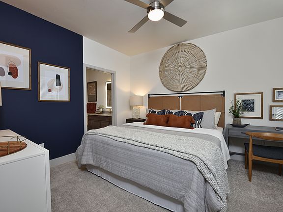 5th image of 698 Basilica Bay Dr #8207
